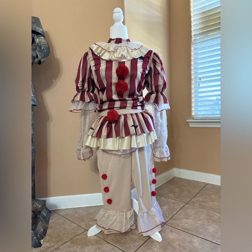 Woman costume 🤡clown🤡